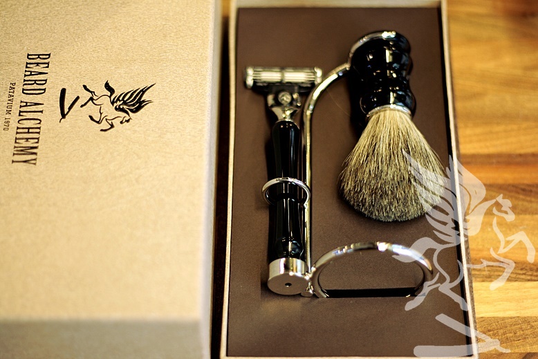 GRIGGIO 1970 - Box con set da rasatura 3 pezzi